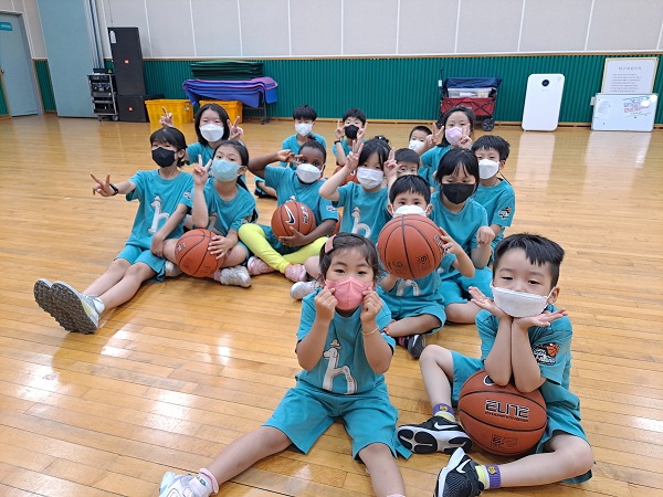 한국농구발전연구소 어글리더클링 다문화어린이 농구단